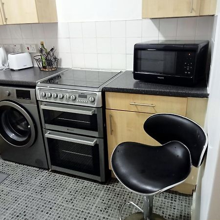 Studio Apartment In London, Bethnal Green Zewnętrze zdjęcie
