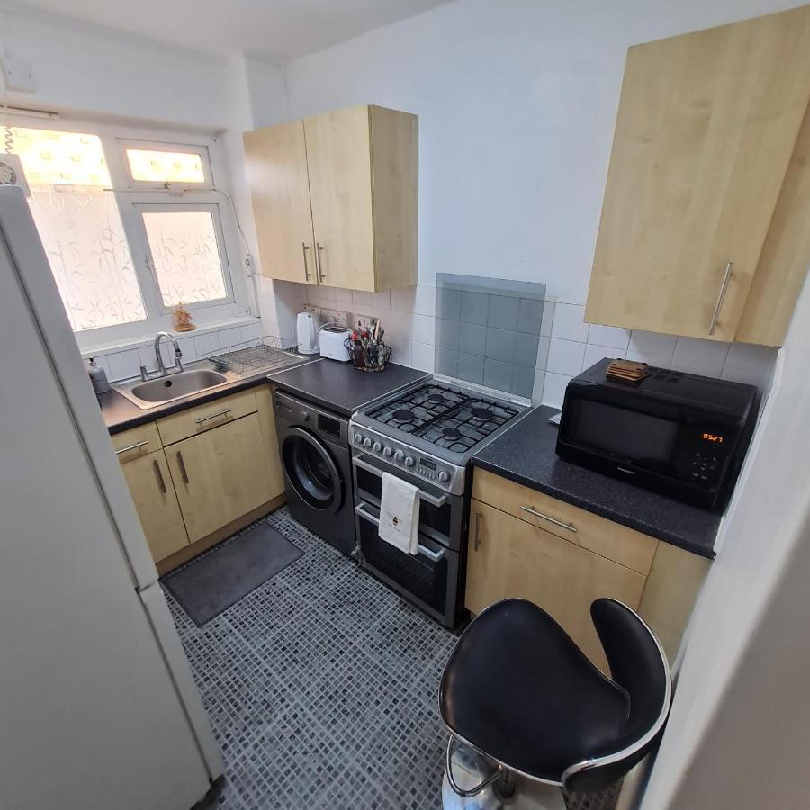 Studio Apartment In London, Bethnal Green Zewnętrze zdjęcie