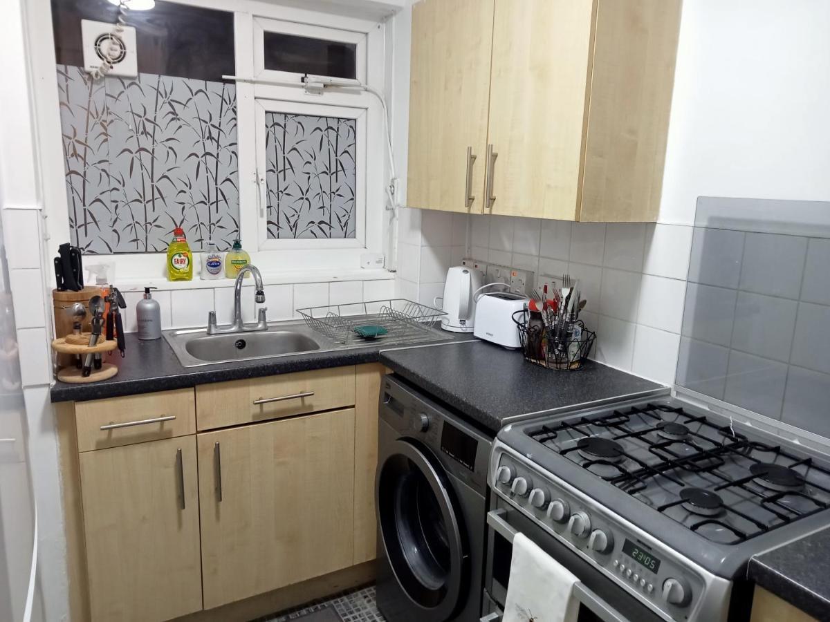 Studio Apartment In London, Bethnal Green Zewnętrze zdjęcie