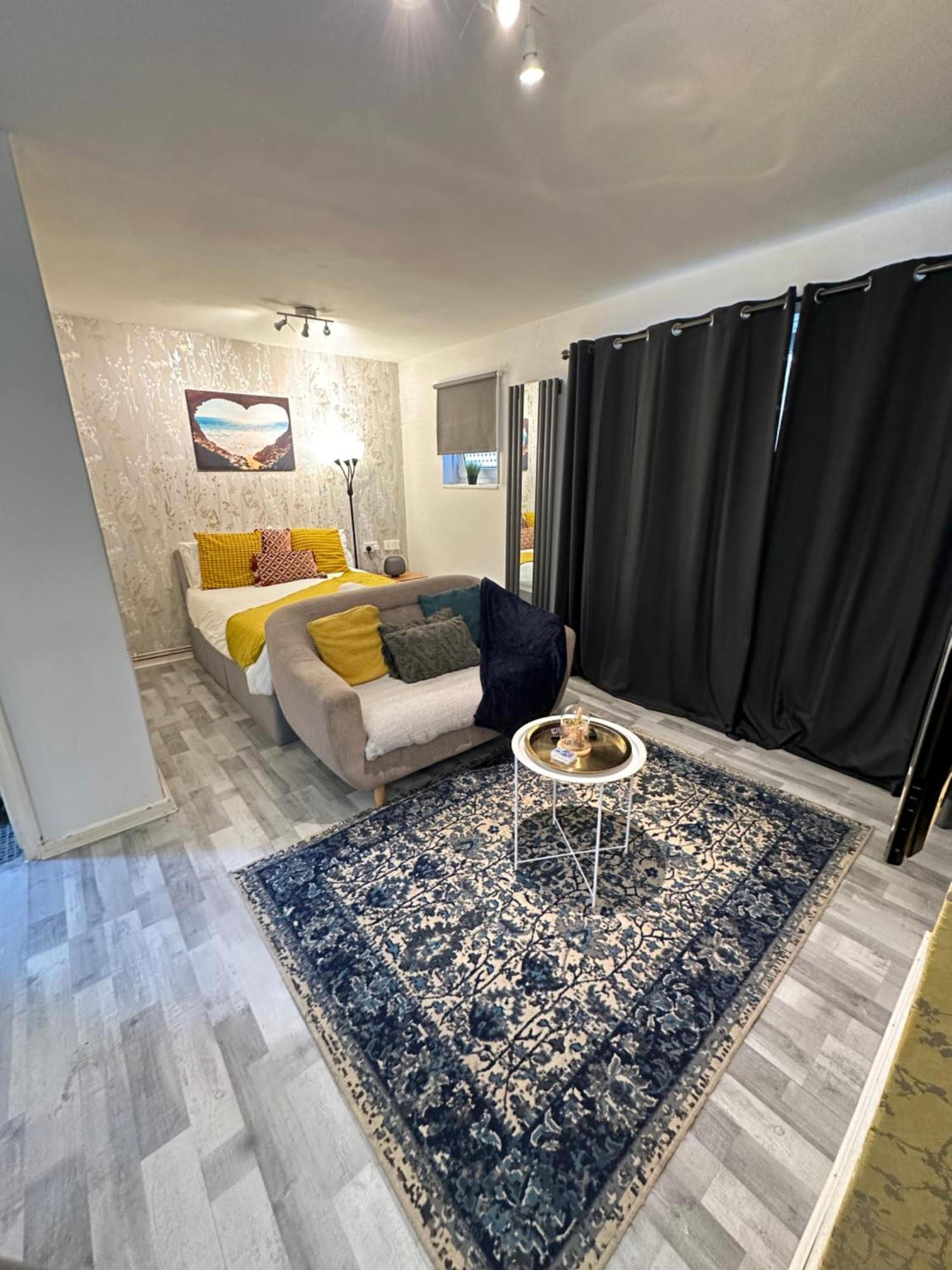 Studio Apartment In London, Bethnal Green Zewnętrze zdjęcie