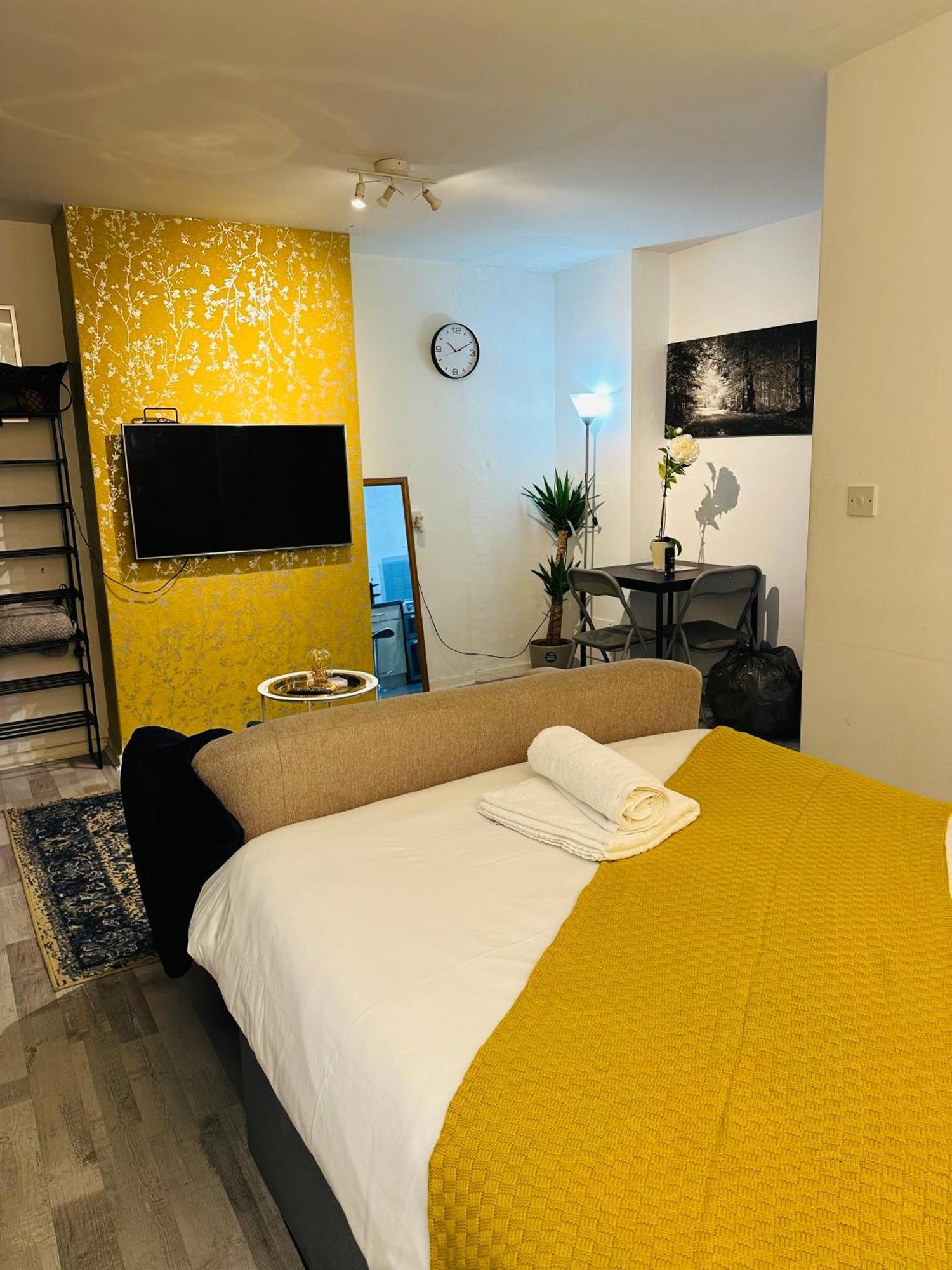 Studio Apartment In London, Bethnal Green Zewnętrze zdjęcie