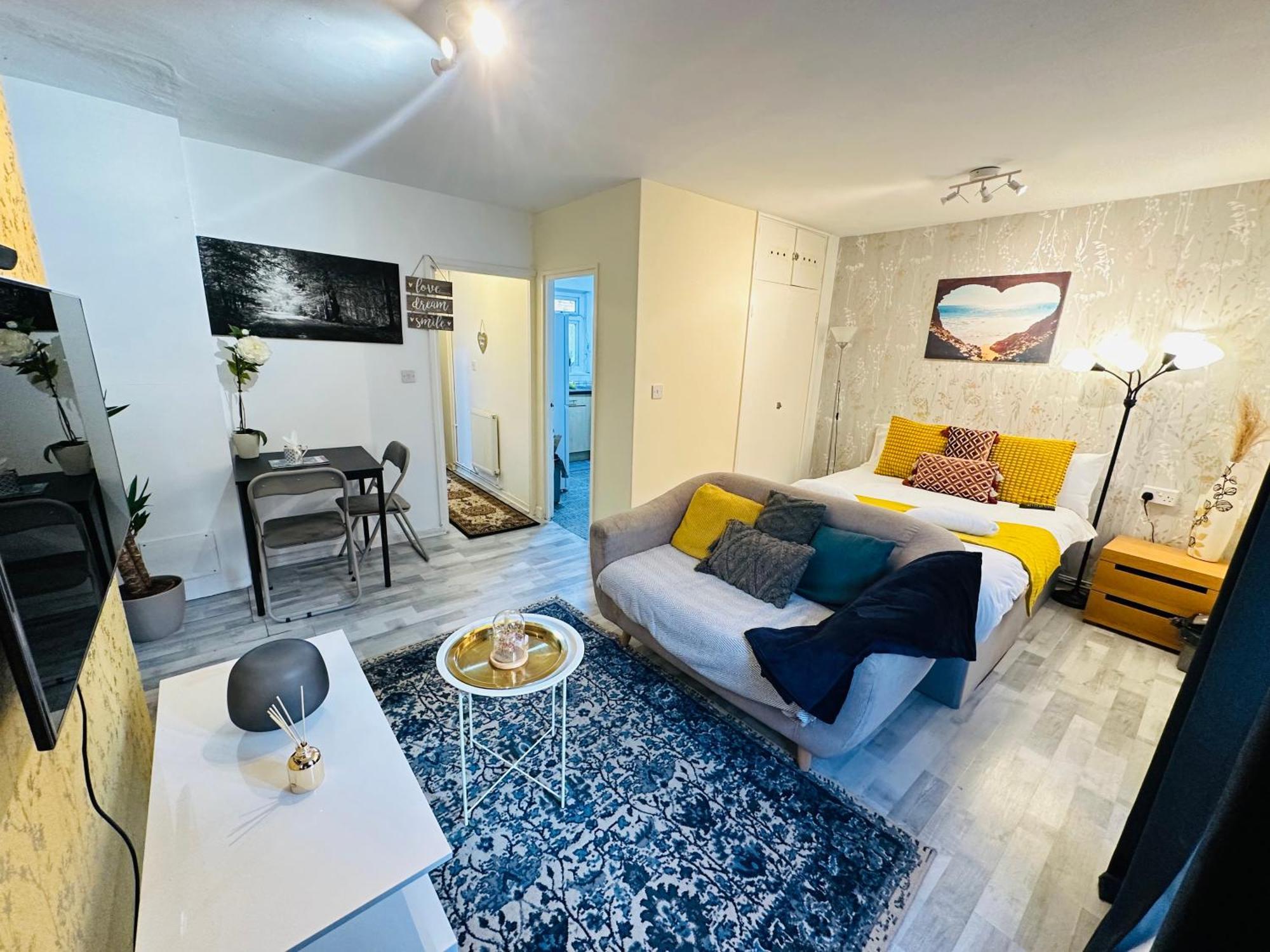 Studio Apartment In London, Bethnal Green Zewnętrze zdjęcie