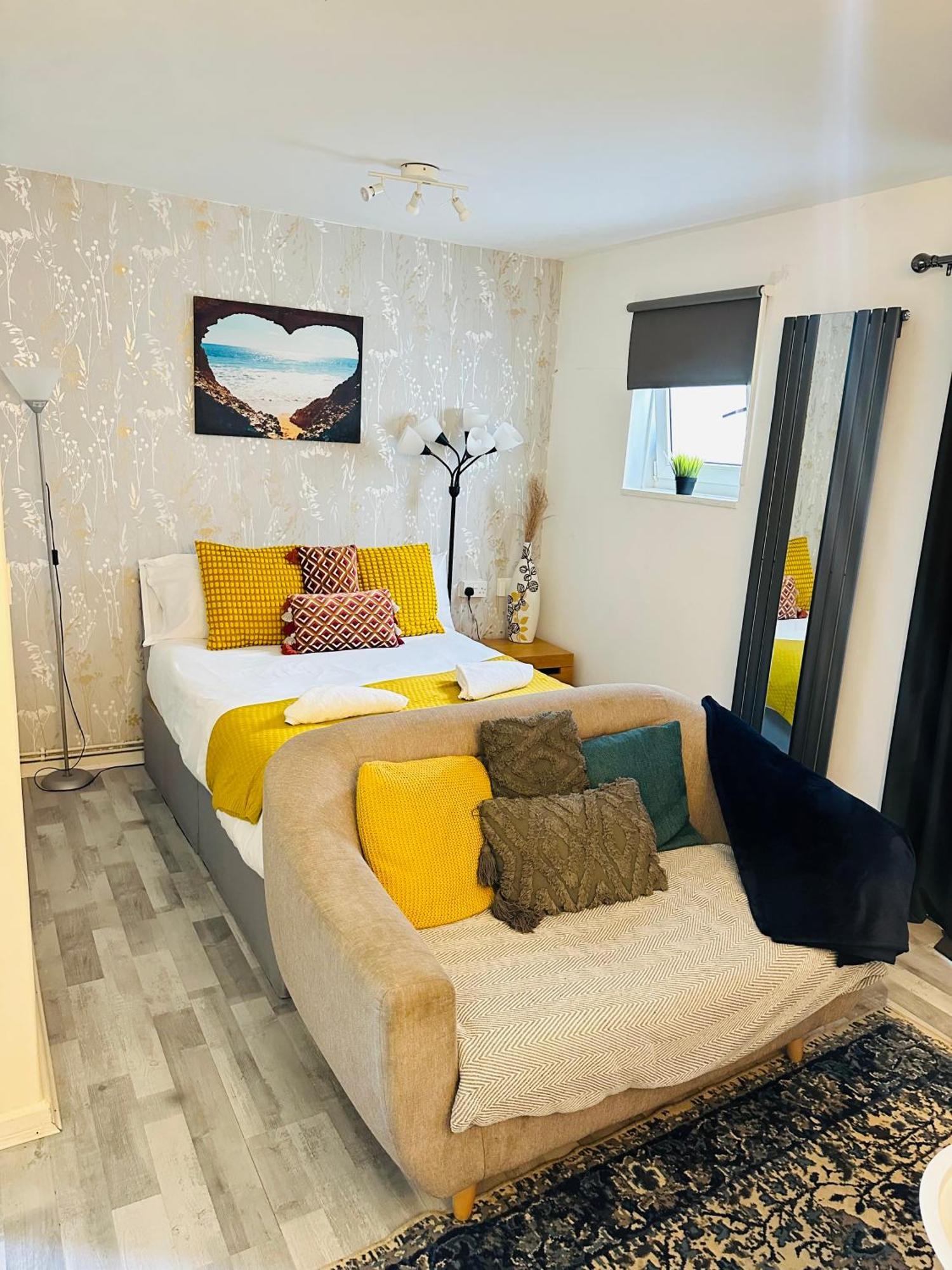 Studio Apartment In London, Bethnal Green Zewnętrze zdjęcie